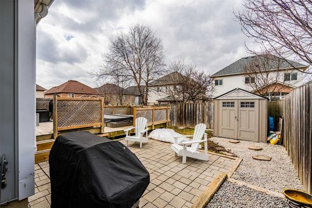 1058 Keswick Crt, House detached with 4 bedrooms, 3 bathrooms and 6 parking in Oshawa ON | Image 24
