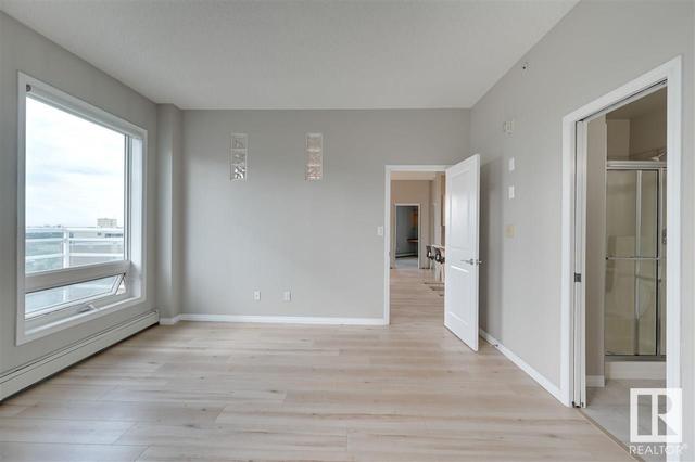 1202 - 10504 99 Av Nw, Condo with 2 bedrooms, 2 bathrooms and 2 parking in Edmonton AB | Image 18