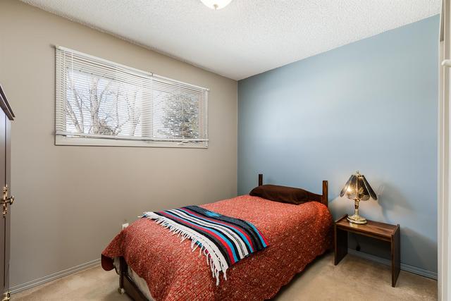 413 Main Street Nw, House detached with 4 bedrooms, 2 bathrooms and 5 parking in Calgary AB | Image 12