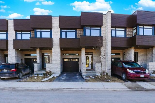 unit 4 - 35 Midhurst Hts, Townhouse with 3 bedrooms, 3 bathrooms and 2 parking in Kawartha Lakes ON | Image 1
