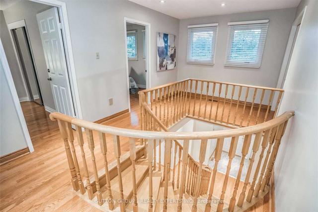 22 Pickerel Rdge, House detached with 4 bedrooms, 3 bathrooms and 6 parking in Brampton ON | Image 16