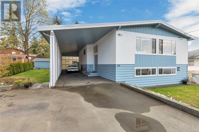 615 Warden Cds, House detached with 4 bedrooms, 3 bathrooms and 4 parking in Campbell River BC | Card Image