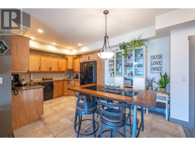 102 - 873 Forestbrook Drive, Condo with 2 bedrooms, 2 bathrooms and 1 parking in Penticton BC | Image 5