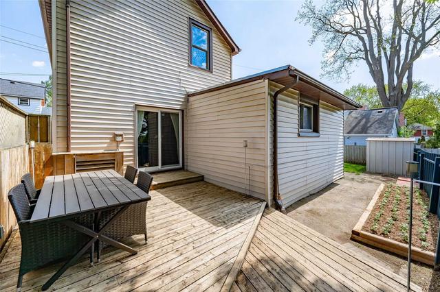 13 Woodbine Cres, House detached with 3 bedrooms, 2 bathrooms and 1 parking in Hamilton ON | Image 22
