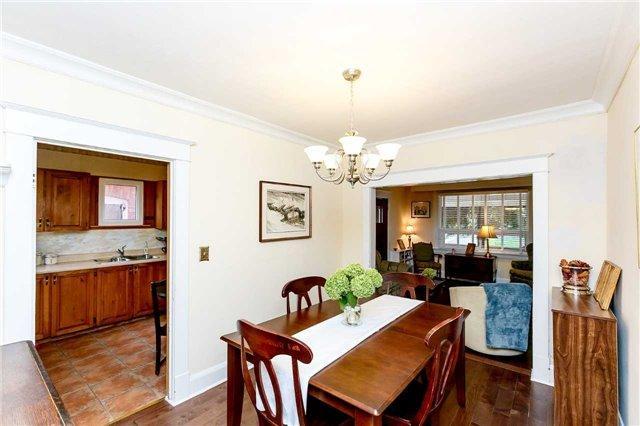 93 Seventh St, House detached with 4 bedrooms, 2 bathrooms and 1 parking in Toronto ON | Image 6