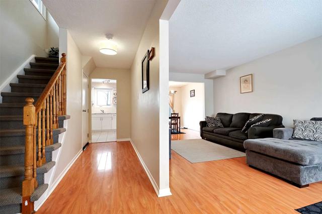 95 Burbank Cres, House semidetached with 4 bedrooms, 3 bathrooms and 4 parking in Orangeville ON | Image 33