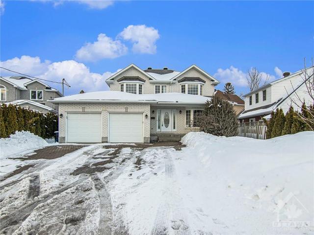 1452 Normandy Crescent, House detached with 7 bedrooms, 4 bathrooms and 6 parking in Ottawa ON | Image 1