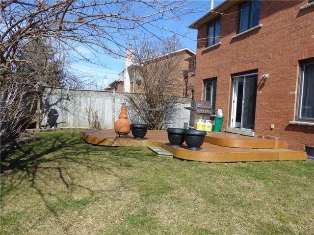 124 Morningview Tr, House detached with 4 bedrooms, 4 bathrooms and 5 parking in Toronto ON | Image 12