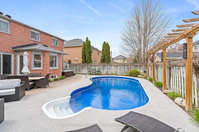 6 Treanor Cres, House detached with 4 bedrooms, 4 bathrooms and 6 parking in Halton Hills ON | Image 32