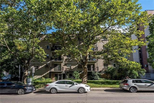 207 - 40 Robinson Street, Condo with 1 bedrooms, 1 bathrooms and null parking in Hamilton ON | Image 2