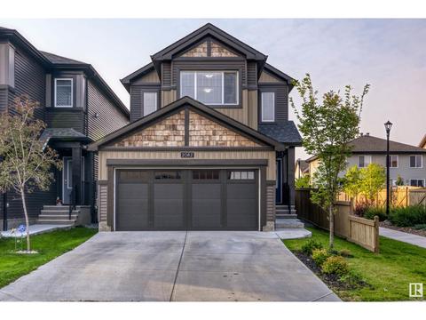 2082 Graydon Hill Cr Sw, House detached with 3 bedrooms, 2 bathrooms and null parking in Edmonton AB | Card Image