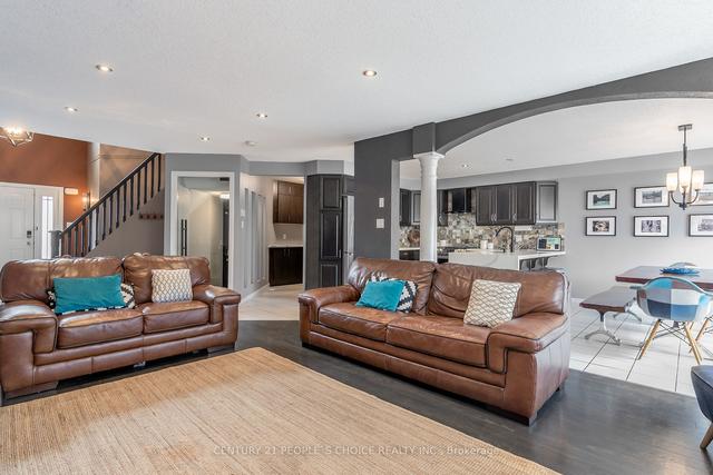 52 Grey Oak Dr, House detached with 3 bedrooms, 4 bathrooms and 6 parking in Guelph ON | Image 37