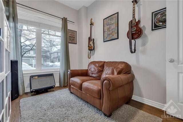 4283 Kelly Farm Drive, Townhouse with 3 bedrooms, 3 bathrooms and 2 parking in Ottawa ON | Image 13