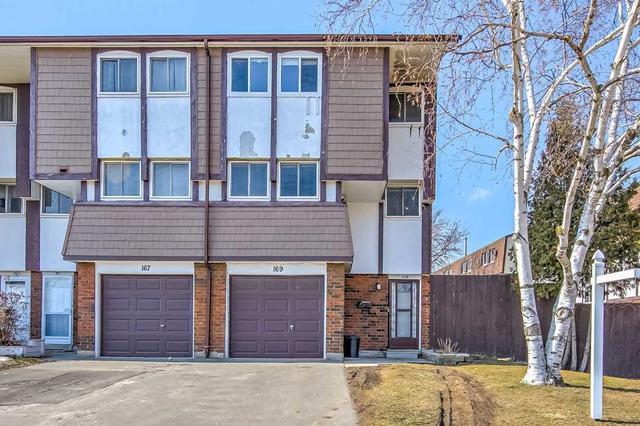 169 Violet Dr, Townhouse with 4 bedrooms, 3 bathrooms and 2 parking in Hamilton ON | Image 12