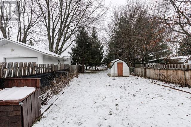 1975 Madison, House detached with 3 bedrooms, 1 bathrooms and null parking in Greater Sudbury ON | Image 23
