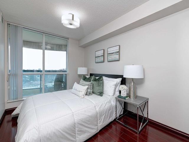 703 - 23 Lorraine Dr, Condo with 3 bedrooms, 2 bathrooms and 1 parking in Toronto ON | Image 16