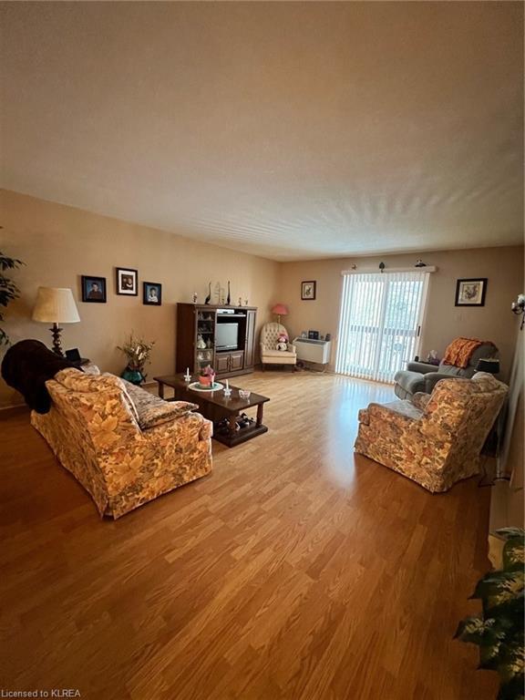 218 - 475 Parkhill Road W, House attached with 2 bedrooms, 1 bathrooms and null parking in Peterborough ON | Card Image