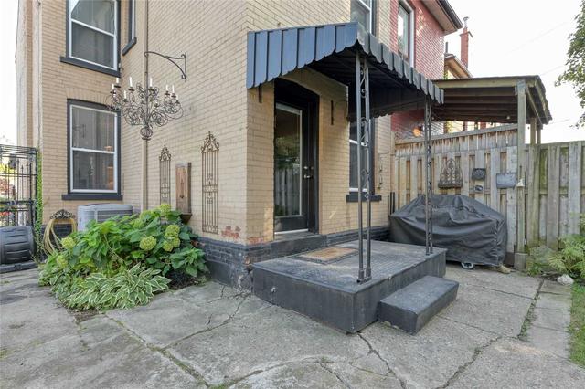 49 Wentworth St N, House semidetached with 2 bedrooms, 2 bathrooms and 0 parking in Hamilton ON | Image 19