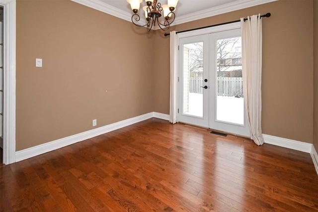 848 Cartref Ave, House detached with 2 bedrooms, 2 bathrooms and 10 parking in Oshawa ON | Image 3