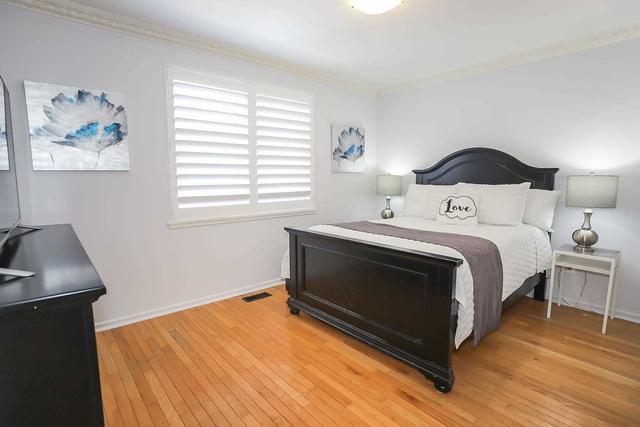 5 San Marco St, House detached with 3 bedrooms, 2 bathrooms and 6 parking in Hamilton ON | Image 7