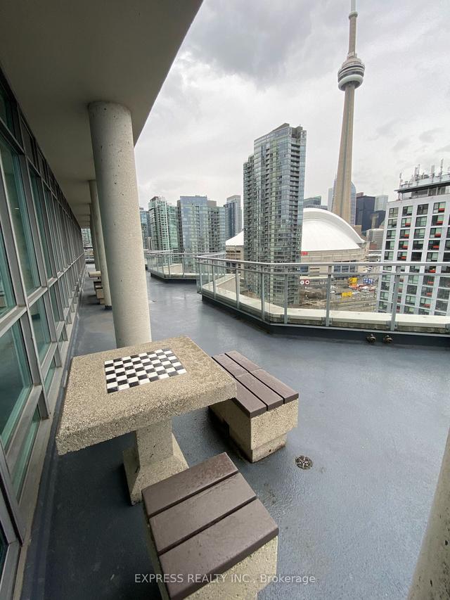 1101 - 410 Queens Quay W, Condo with 1 bedrooms, 1 bathrooms and 0 parking in Toronto ON | Image 5