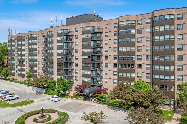 602 - 2 Raymerville Dr, Condo with 2 bedrooms, 2 bathrooms and 1 parking in Markham ON | Image 1