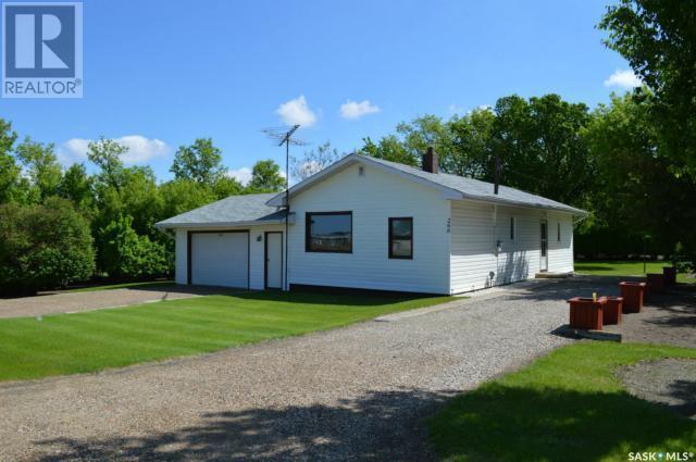 266 Hansen Avenue, House detached with 2 bedrooms, 1 bathrooms and null parking in Macoun SK | Image 1