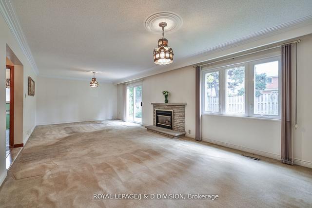 29 Longfield Rd, House detached with 4 bedrooms, 3 bathrooms and 6 parking in Toronto ON | Image 10