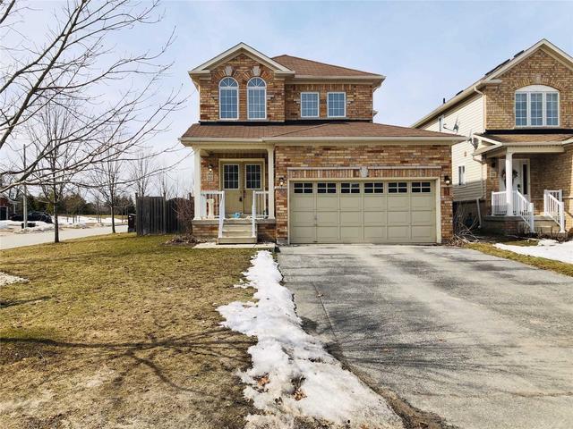22 Lake Cres, House detached with 4 bedrooms, 3 bathrooms and 6 parking in Barrie ON | Image 1