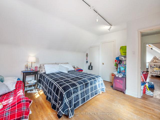 303 Bogert Ave, House detached with 4 bedrooms, 2 bathrooms and 3 parking in Toronto ON | Image 21