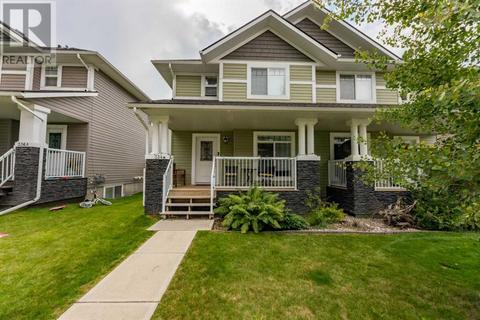 334b Boutin Avenue, House semidetached with 3 bedrooms, 2 bathrooms and 4 parking in Hinton AB | Card Image
