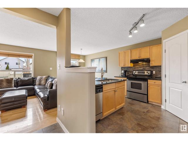 711 89 St Sw, House detached with 3 bedrooms, 2 bathrooms and null parking in Edmonton AB | Image 4