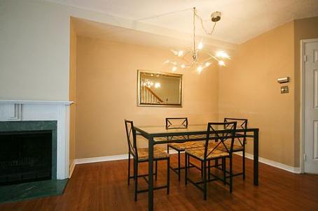 th51 - 39 Tecumseth St, Townhouse with 3 bedrooms, 2 bathrooms and 1 parking in Toronto ON | Image 4