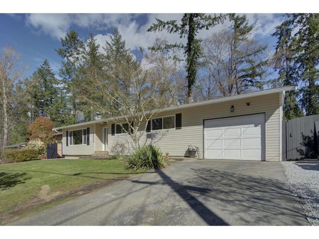 3836 196a Street, House detached with 3 bedrooms, 2 bathrooms and 4 parking in Langley BC | Card Image