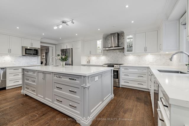 46 Stormont Ave, House detached with 6 bedrooms, 6 bathrooms and 5 parking in Toronto ON | Image 2
