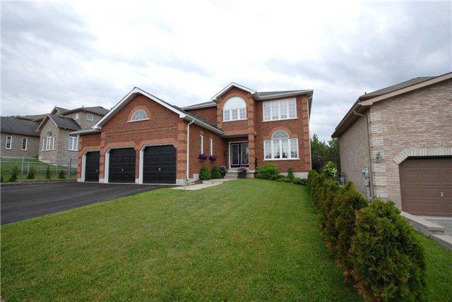 110 Penvill Tr, House detached with 4 bedrooms, 4 bathrooms and 4 parking in Barrie ON | Image 1