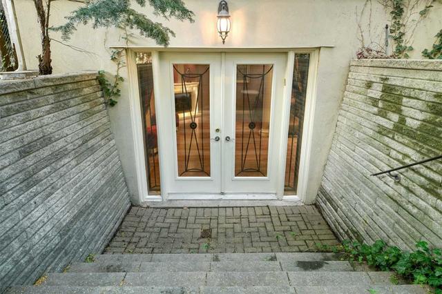 127 Rodeo Dr, House detached with 4 bedrooms, 5 bathrooms and 6 parking in Vaughan ON | Image 31