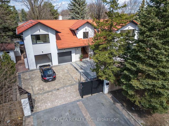 2 Addison Cres, House detached with 4 bedrooms, 6 bathrooms and 5 parking in Toronto ON | Image 23