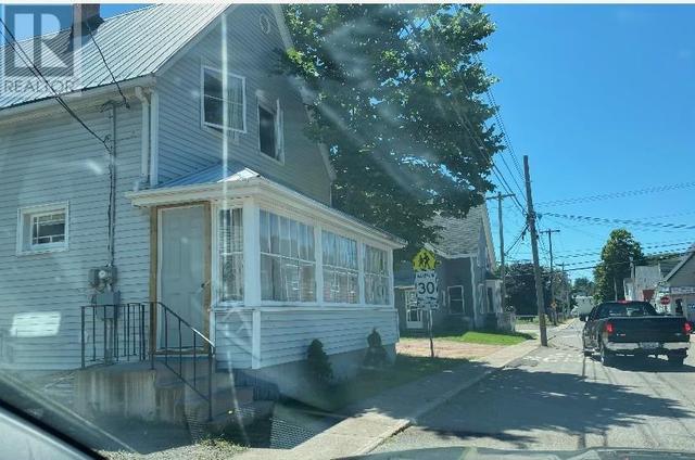 44 Bayfield Street, House other with 0 bedrooms, 0 bathrooms and null parking in Charlottetown PE | Image 25