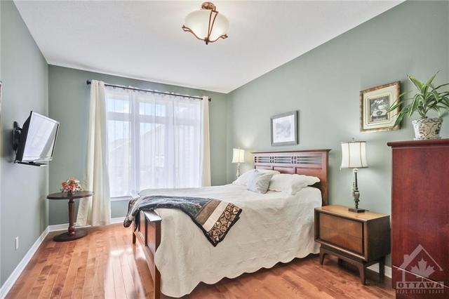 40 Sable Run Drive, Townhouse with 3 bedrooms, 3 bathrooms and 4 parking in Ottawa ON | Image 15