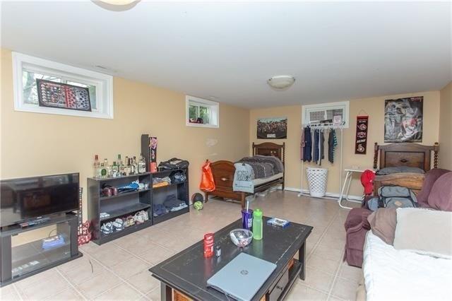 372 Grantham Ave, House detached with 3 bedrooms, 2 bathrooms and 4 parking in St. Catharines ON | Image 17