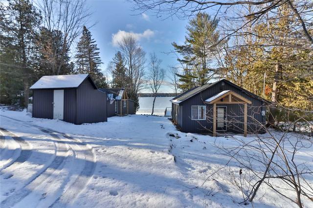4 and 6 Birch Glen Dr, House detached with 5 bedrooms, 2 bathrooms and 5 parking in Kawartha Lakes ON | Image 12