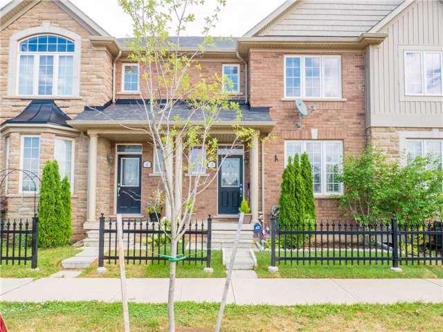 03 - 651 Farmstead Dr, House attached with 3 bedrooms, 4 bathrooms and 2 parking in Milton ON | Image 1