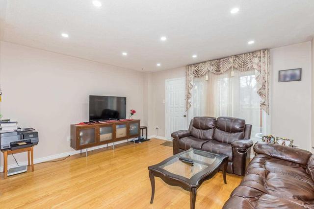 180 - 475 Bramalea Rd, Townhouse with 3 bedrooms, 2 bathrooms and 2 parking in Brampton ON | Image 7