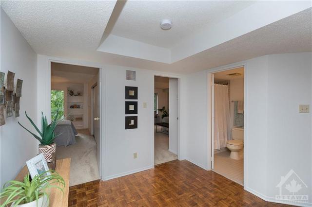 4 - 100 Rideau Terrace, Condo with 3 bedrooms, 2 bathrooms and 1 parking in Ottawa ON | Image 14