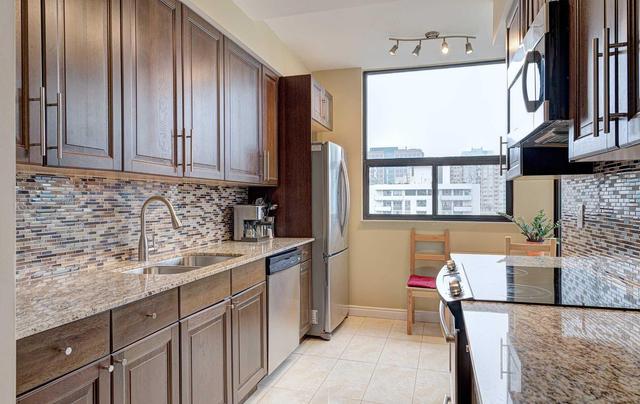 86 Gloucester St, Condo with 2 bedrooms, 2 bathrooms and 1 parking in Toronto ON | Image 13