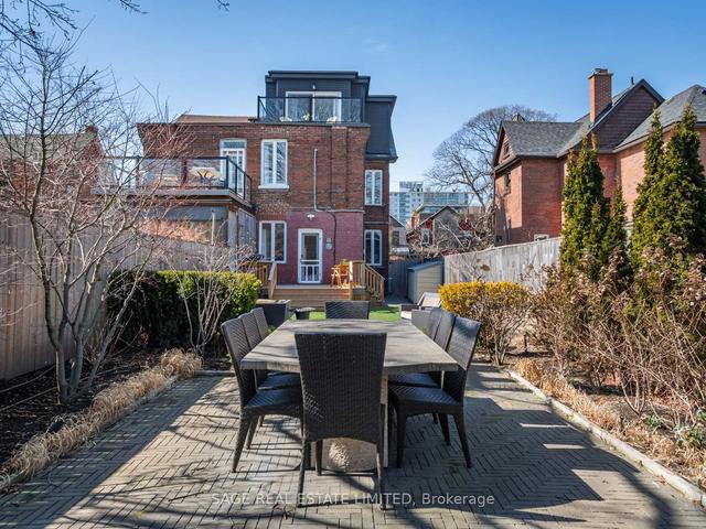 165 Delaware Ave, House semidetached with 4 bedrooms, 4 bathrooms and 0 parking in Toronto ON | Image 32