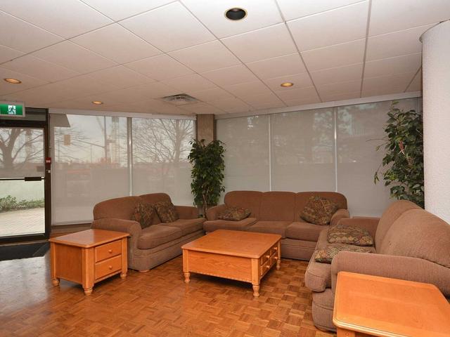 2111 - 350 Webb Dr, Condo with 2 bedrooms, 2 bathrooms and 2 parking in Mississauga ON | Image 27