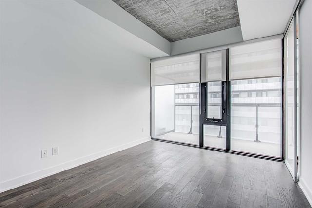 1501 - 185 Roehampton Ave, Condo with 2 bedrooms, 2 bathrooms and 1 parking in Toronto ON | Image 2