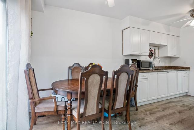 a - 742 Walter St, Townhouse with 3 bedrooms, 2 bathrooms and 1 parking in Cambridge ON | Image 5